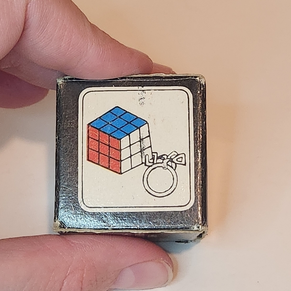 Vintage Rubik’s Cube Keychain Made in Taiwan - Picture 10 of 11